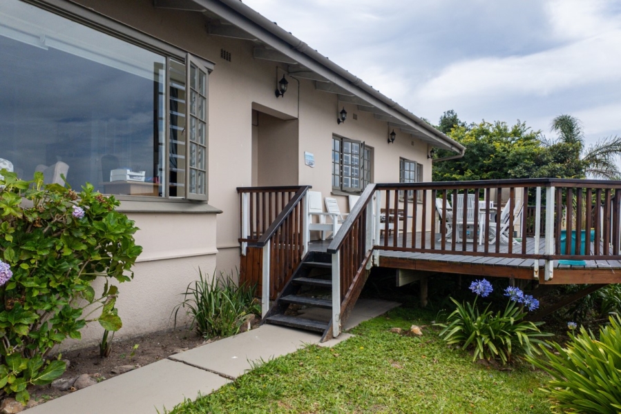 5 Bedroom Property for Sale in Paradise Western Cape